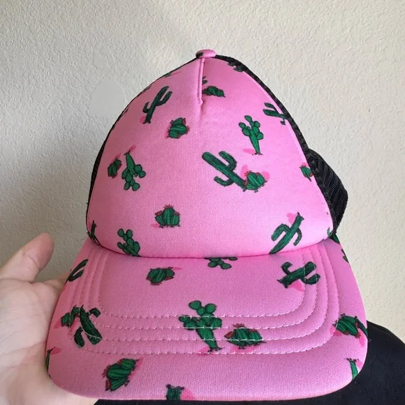 Pink Cactus 🌵 Hat 🧢 - Picture 2 of 4